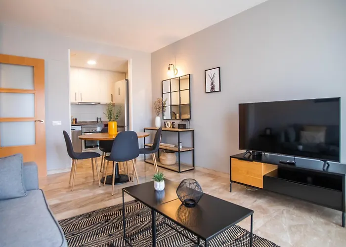 P1Mal1091- Fantastic 3Bed Steps Away From Sagrada