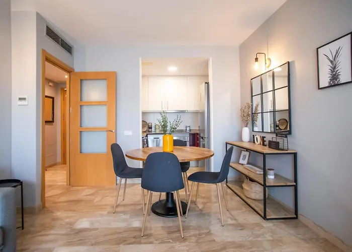 P1Mal1091- Fantastic 3Bed Steps Away From Sagrada